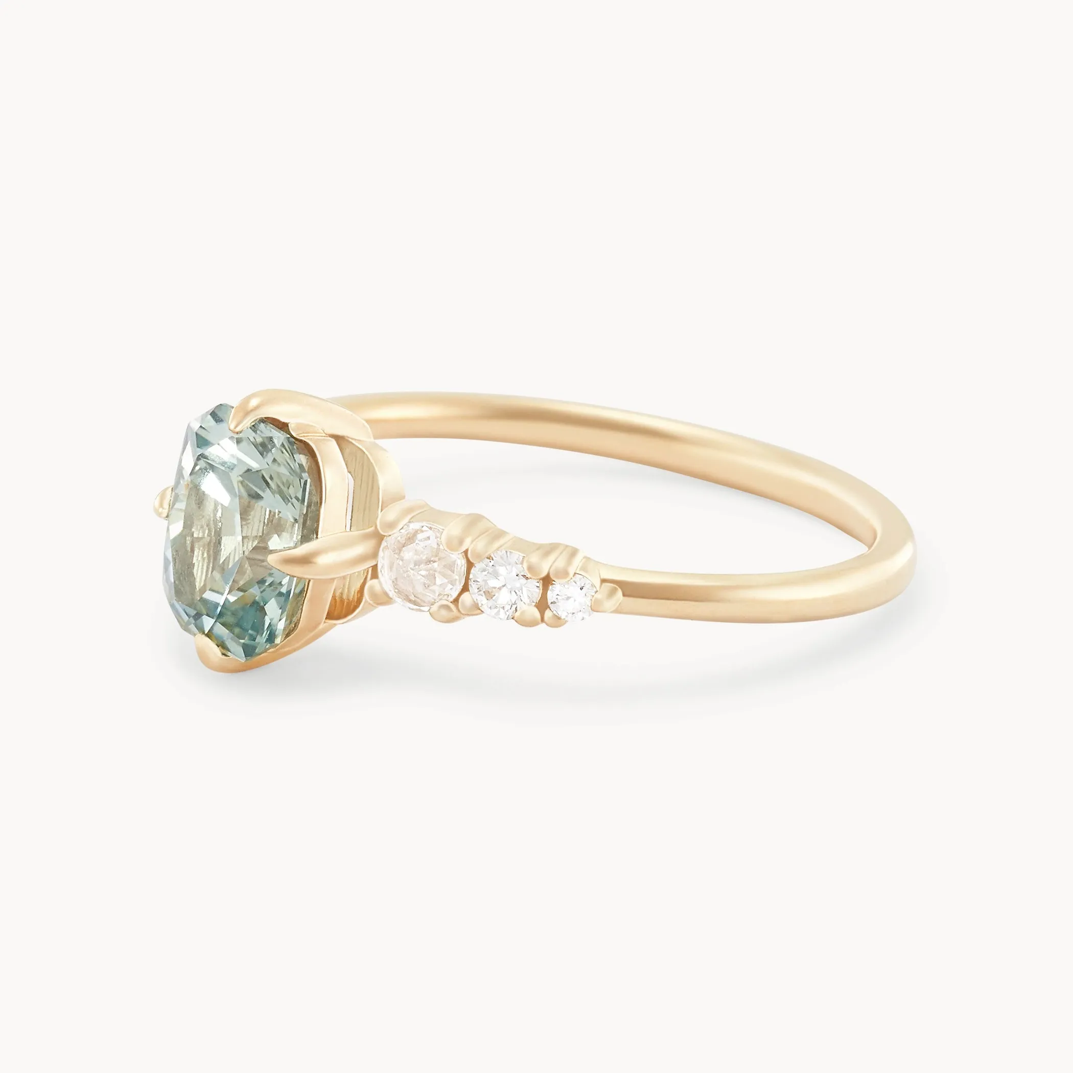 lunar radiance one-of-a-kind - 14k yellow gold ring, green colourless sapphire AC