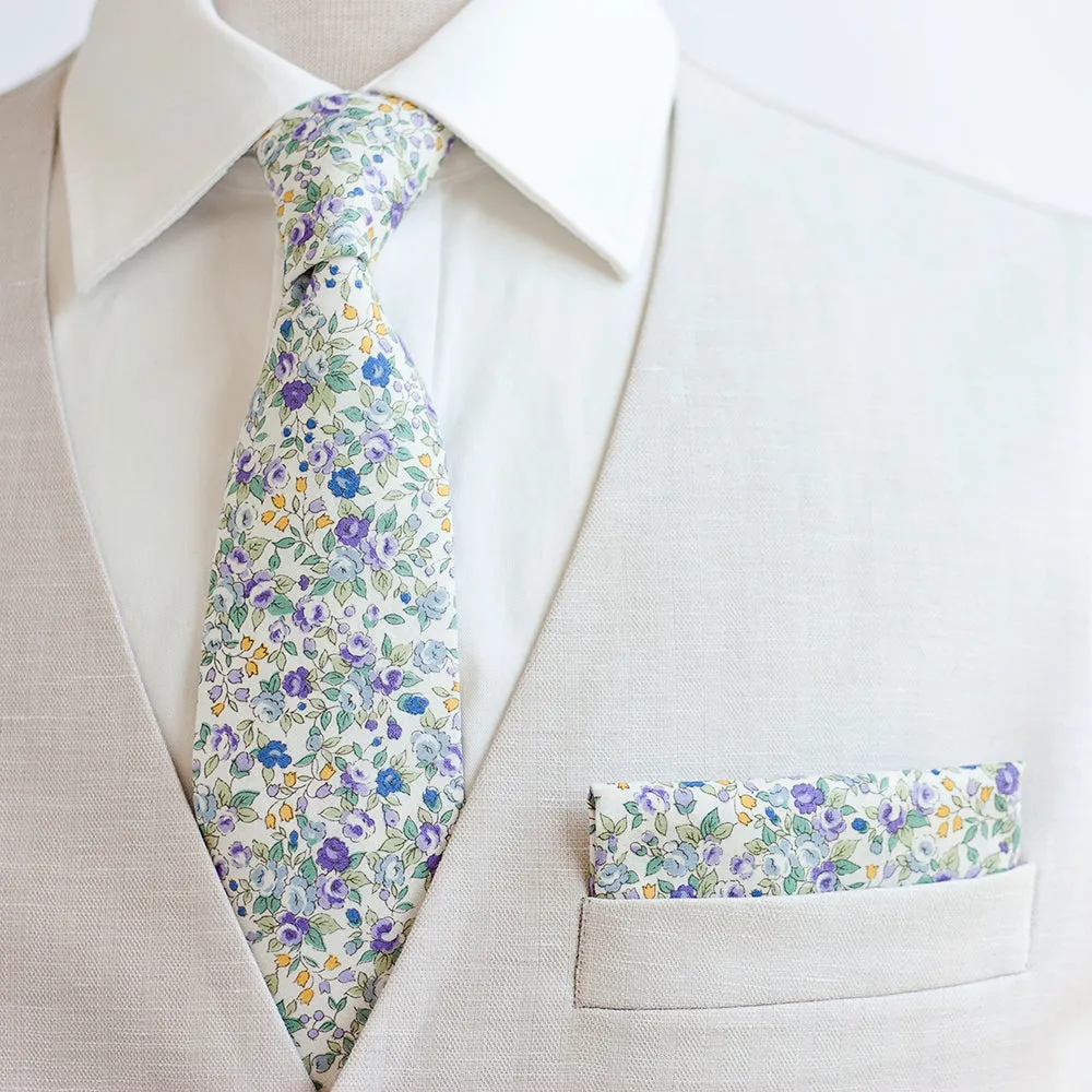 Men's Necktie / Blossoms In Purple